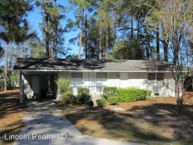 Main picture of 440 University Dr