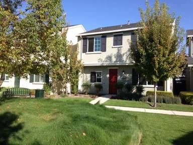 Main picture of 5998 Camden Cir
