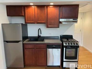 Main picture of 6 Grove St