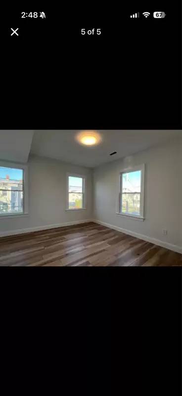Main picture of 63 Hickory St