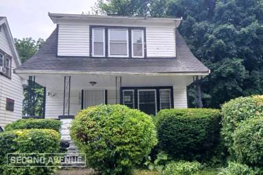 Main picture of 11512 Harvey Ave