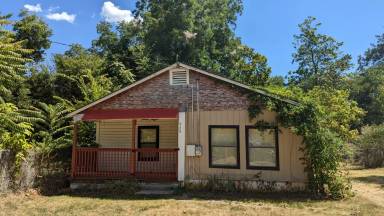 Main picture of 520 W Florence St