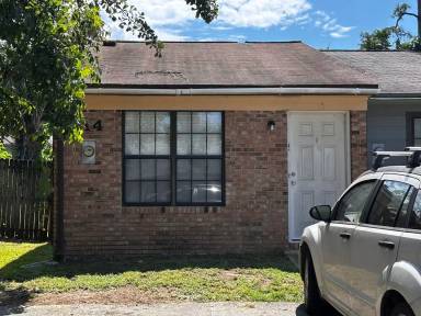 Main picture of 214 White Dr