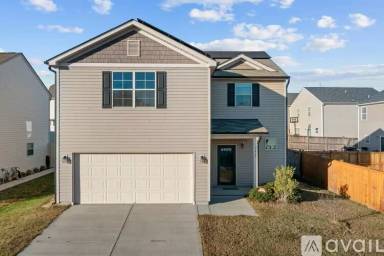 Main picture of 1445 Lombar St