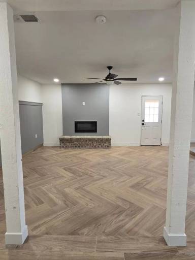Main picture of 2128 Castle Ct