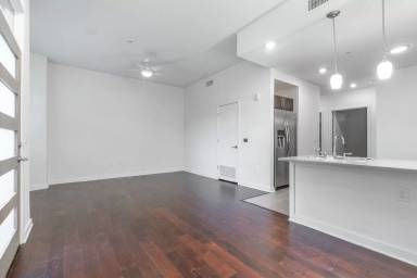 Main picture of 6700 Menchaca Rd