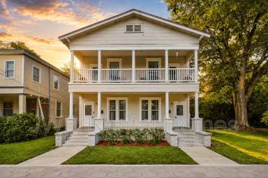 Main picture of 1926 Walnut St