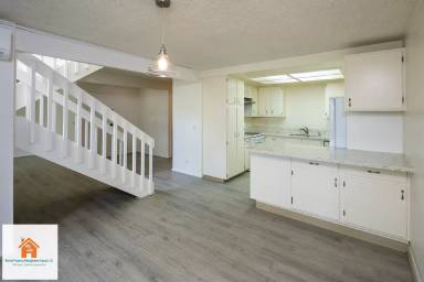 Main picture of 46-318 Haiku Rd