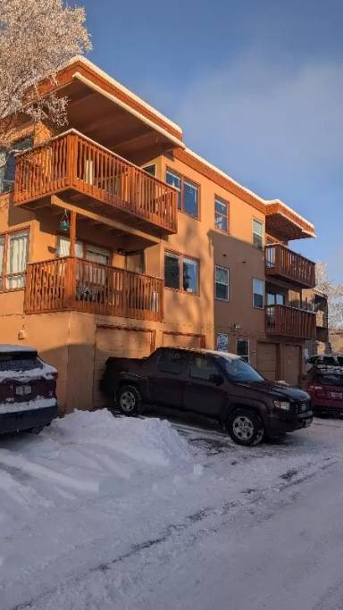 Main picture of 512 E 15th Ave