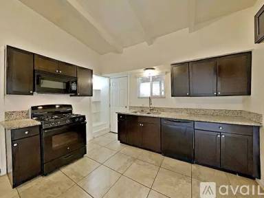 Main picture of 13514 Raven St