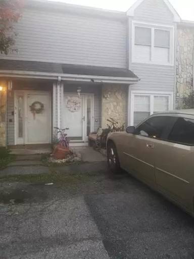 Main picture of 5 Lafayette Pl