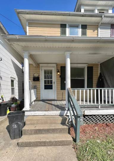 Main picture of 124 S Kentucky Ave