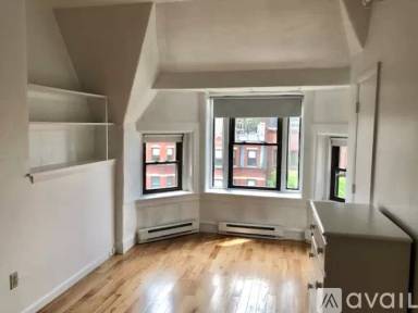 Main picture of 248 Newbury St