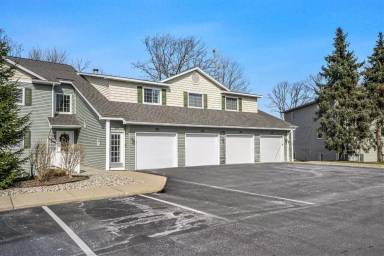 Main picture of 4128 W Centre Ave