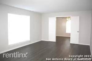 Main picture of 8915 Datapoint Dr