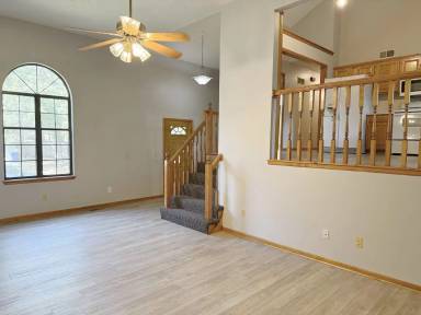 Main picture of 2109 SE 2nd Ter