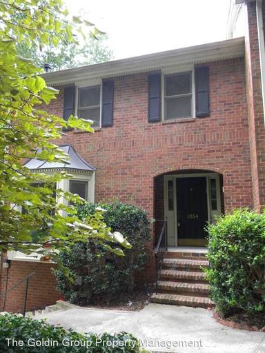 Main picture of 1354 Sheffield Glen Way NE