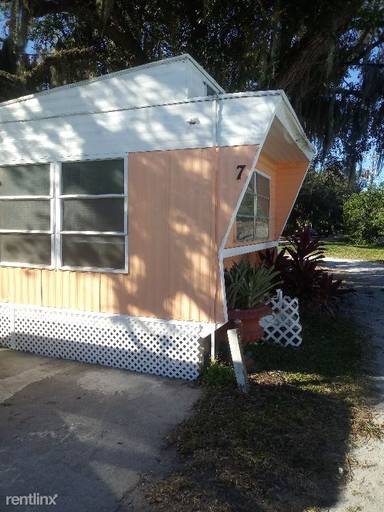 Main picture of 1051 N Tamiami Trl