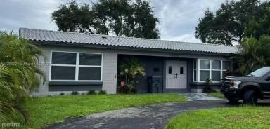 Main picture of 1405 N 46th Ave
