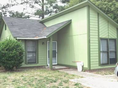 Main picture of 7013 Candlewood Dr