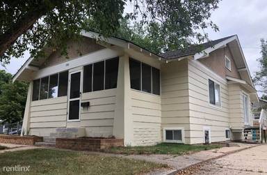 Main picture of 530 Maple St