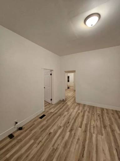 Main picture of 1206 W 25th St