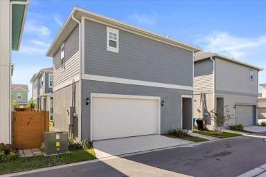 Main picture of 10032 Hulse Aly