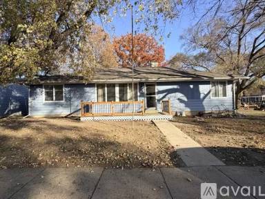 Main picture of 308 S Division St
