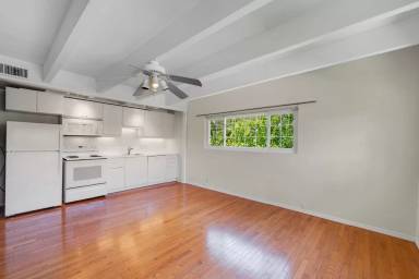 Main picture of 8150 Winding Way