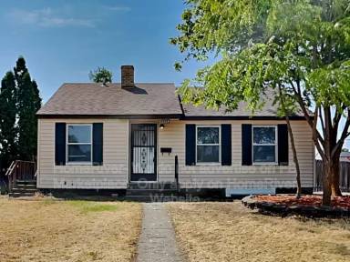 Main picture of 2329 W Sanson Ave