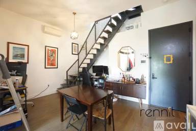 Main picture of 295 Montgomery St