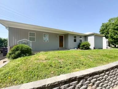 Main picture of 1817 Hunting Ave