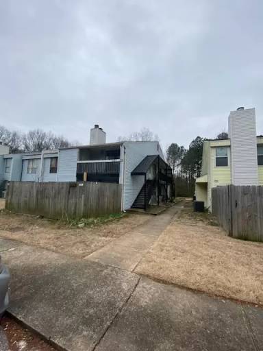 Main picture of 1765 6th Crompton Sq