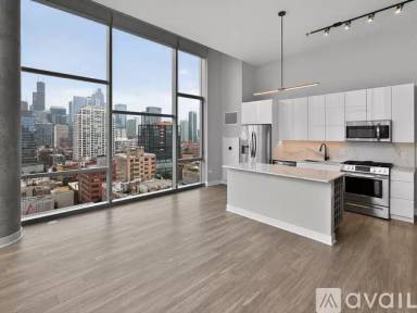 Main picture of 806 N Wells St