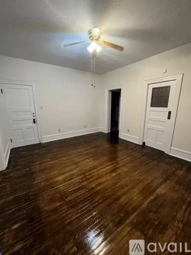 Main picture of 637 W 4th St