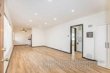 Main picture of 3745 S Centinela Ave