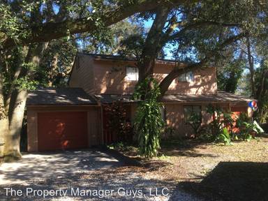 Main picture of 105 Stefanik Rd