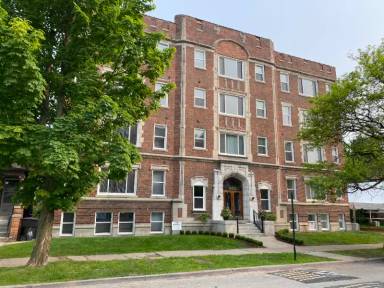 Main picture of 655 Hazelwood St