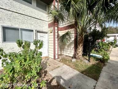 Main picture of 3960 Crayrich Cir