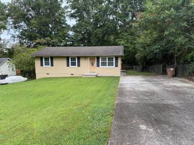 Main picture of 5937 W Pine Ln