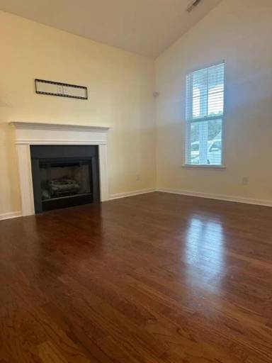 Main picture of 103 Grand Oaks Dr