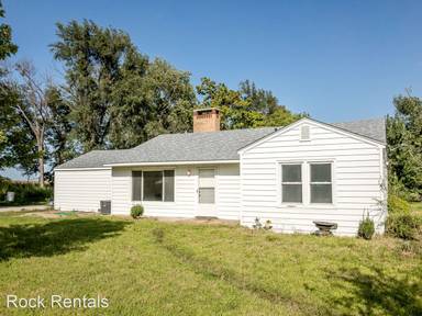 Main picture of 7512 N Dean Rd