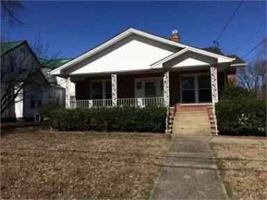 Main picture of 1104 Main St