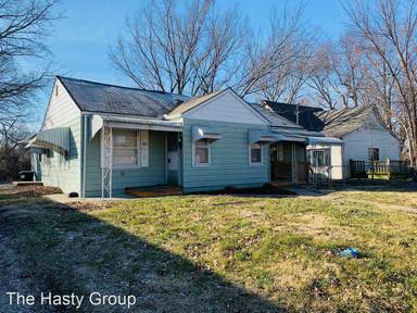 Main picture of 919 W South Ave