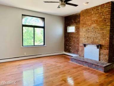 Main picture of 211 S Saint Clair St