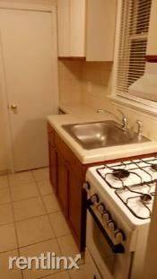 Main picture of 235 Franklin St