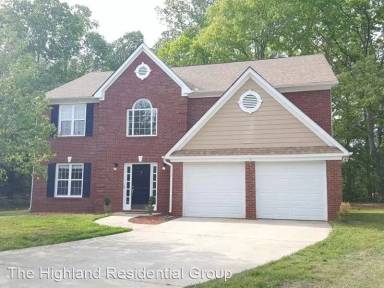 Main picture of 3702 Majestic Dr SW