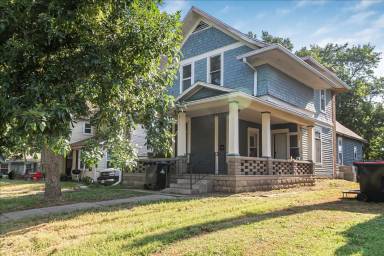 Main picture of 411 N College Ave