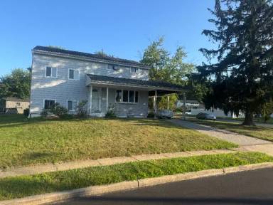 Main picture of 43 Mercury Cir