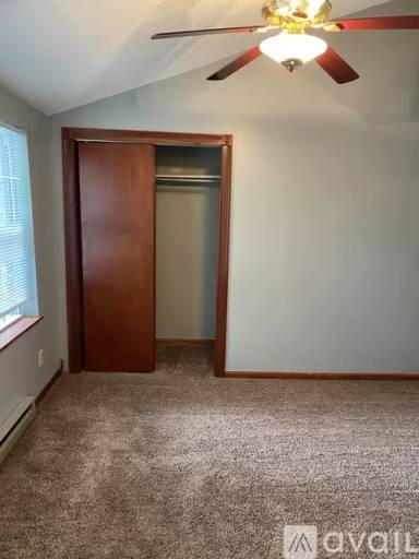 Main picture of 310 W Franklin St